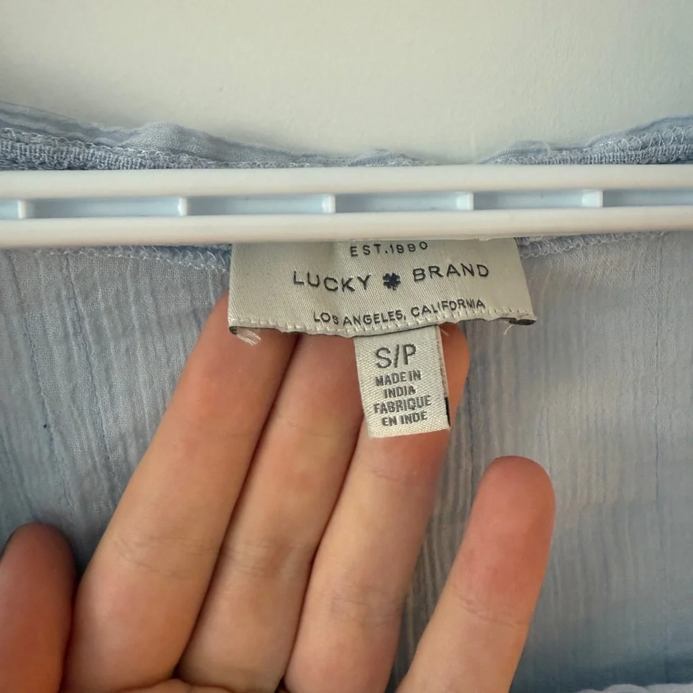 Lucky Brand Light Blue Top - Picture 4 of 5